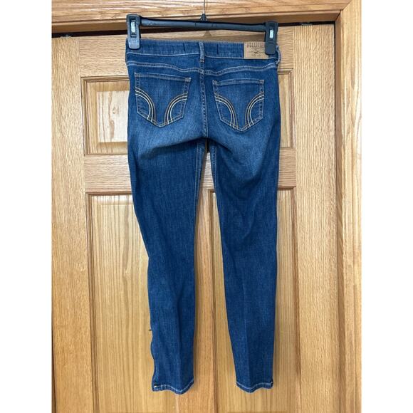 HOLLISTER Jeans W/ Zippers On Ankles Size 3 Waist 26 - Picture 4 of 6